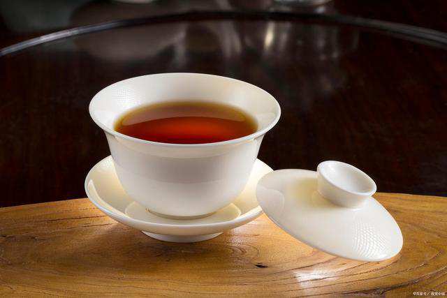 經常喝紅茶的人，或收穫5個好處，但是這3類人要盡量少喝