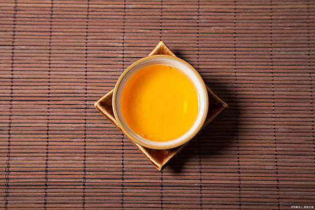 高血壓患者喝紅茶好，還是喝綠茶好？喝茶的負面作用了解一下！