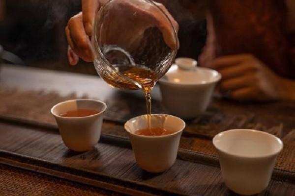 隨著養生茶的推崇，喝紅茶有什麼好處和壞處？