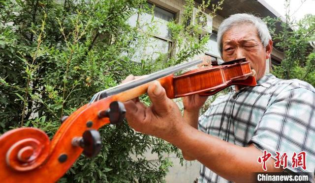 河北農民痴迷小提琴製作37年 把木頭做成有「生命」的樂器