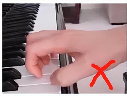 成年人零基礎自學鋼琴2年，有技術硬傷，進步不大，但不想放棄…