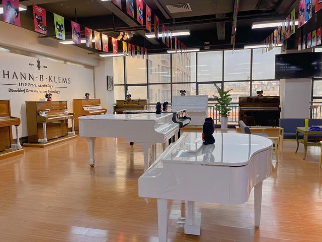 初學鋼琴，應該買二手還是全新琴？_我們現在的鋼琴和古鋼琴有什麼不一樣的地方 – 二手鋼琴展示中心