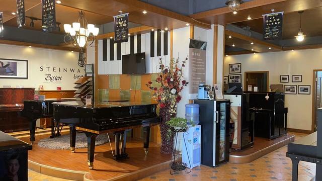 天津最大的鋼琴店是哪？_中古琴鋼琴合奏的曲子琴韻 – 二手鋼琴展示中心