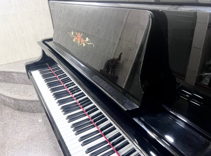 KAWAI河合KU80直立式二手中古鋼琴推薦