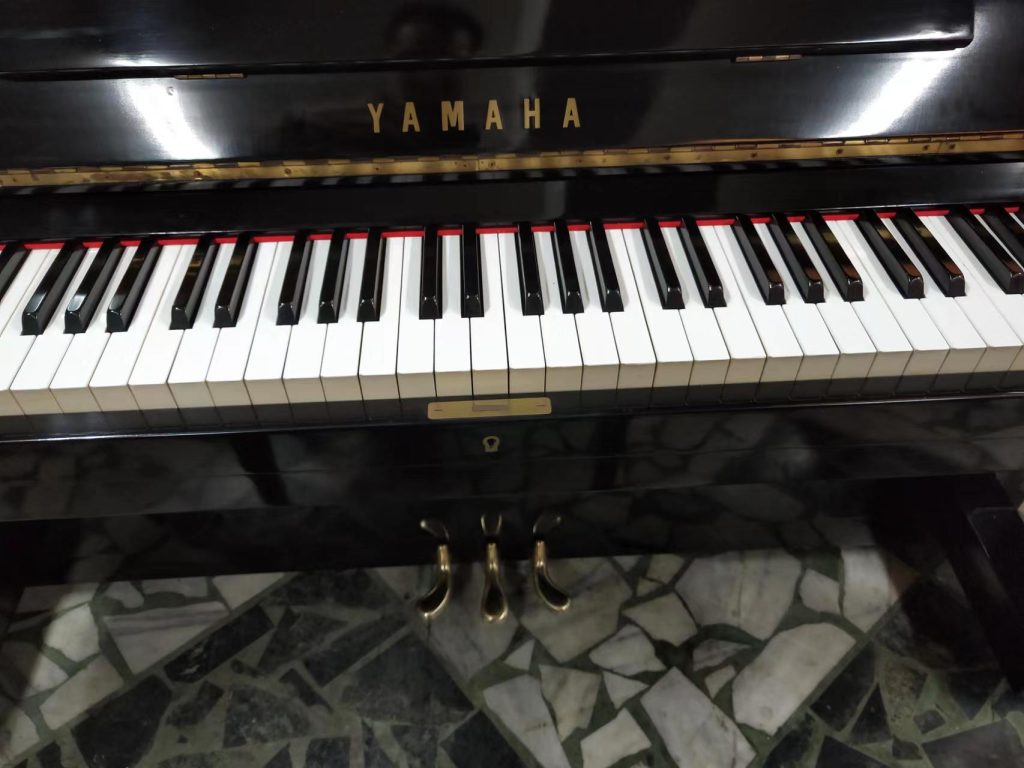 YAMAHA-U3黑色直立式日本中古二手鋼琴